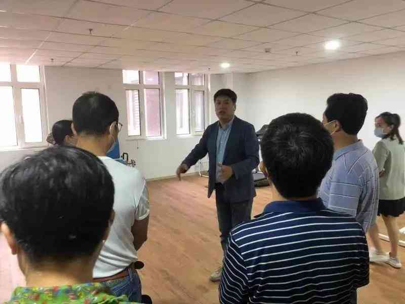 西青区政协辅导前来西青333体育智慧为老服务中心调研领导工